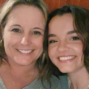 Meet your Posher, Brooke